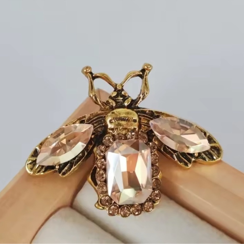 Champagne Gold Bee Brooch with Crystal Details - Picture 3 of 3